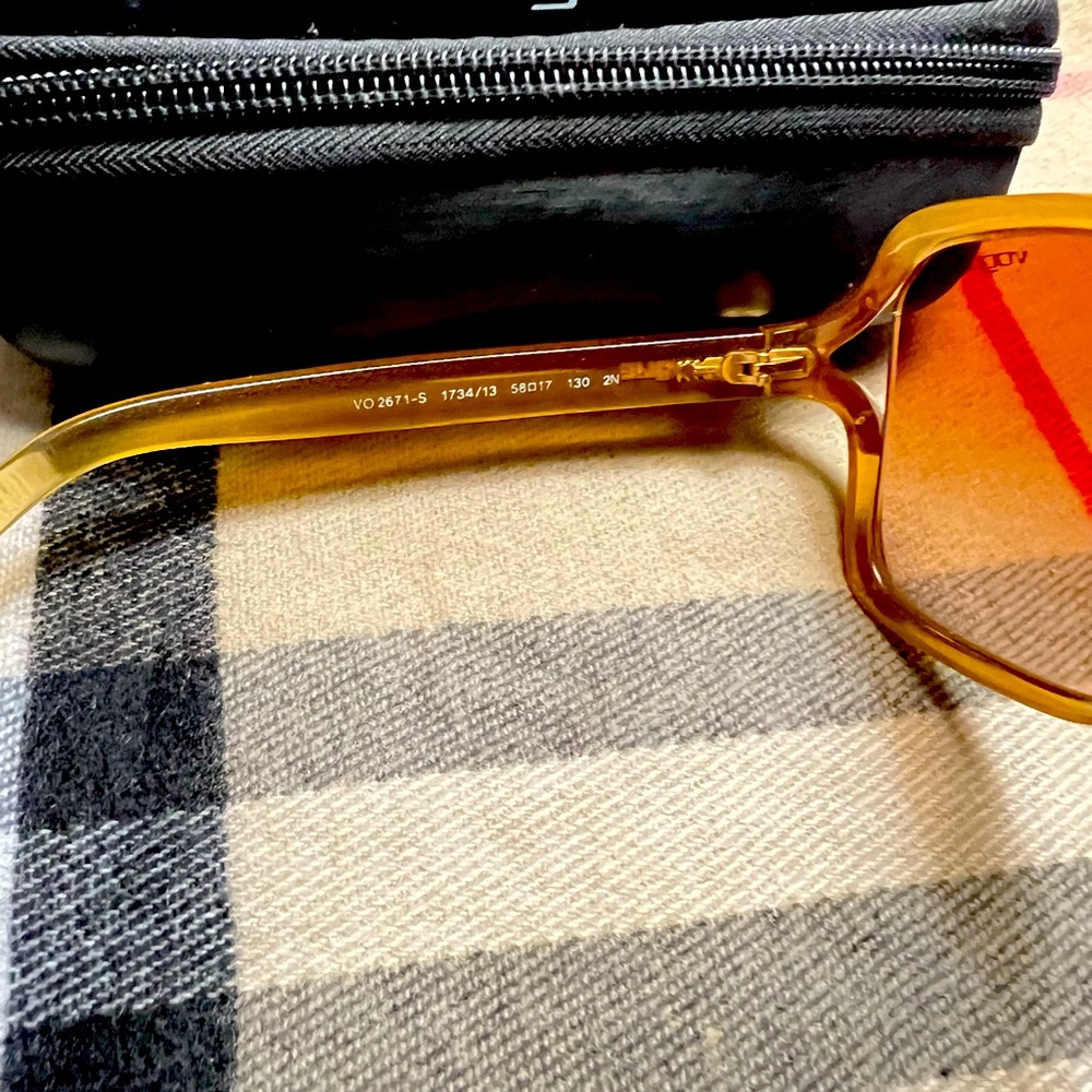 vogue sunglasses